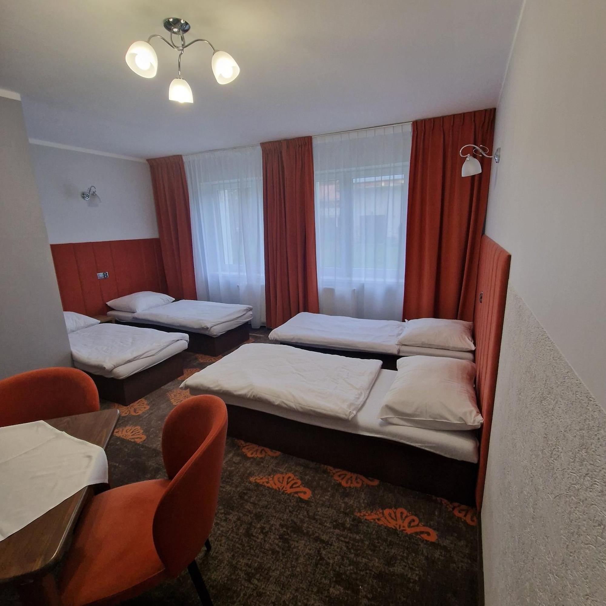 Sangos Osrodek Sportowo-Szkoleniowy Hotel Gorki Wielkie Eksteriør billede